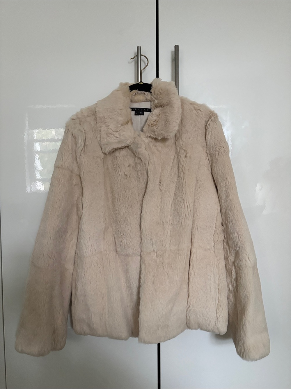 Theory Lux Soft Fur Jacket - Cream L
